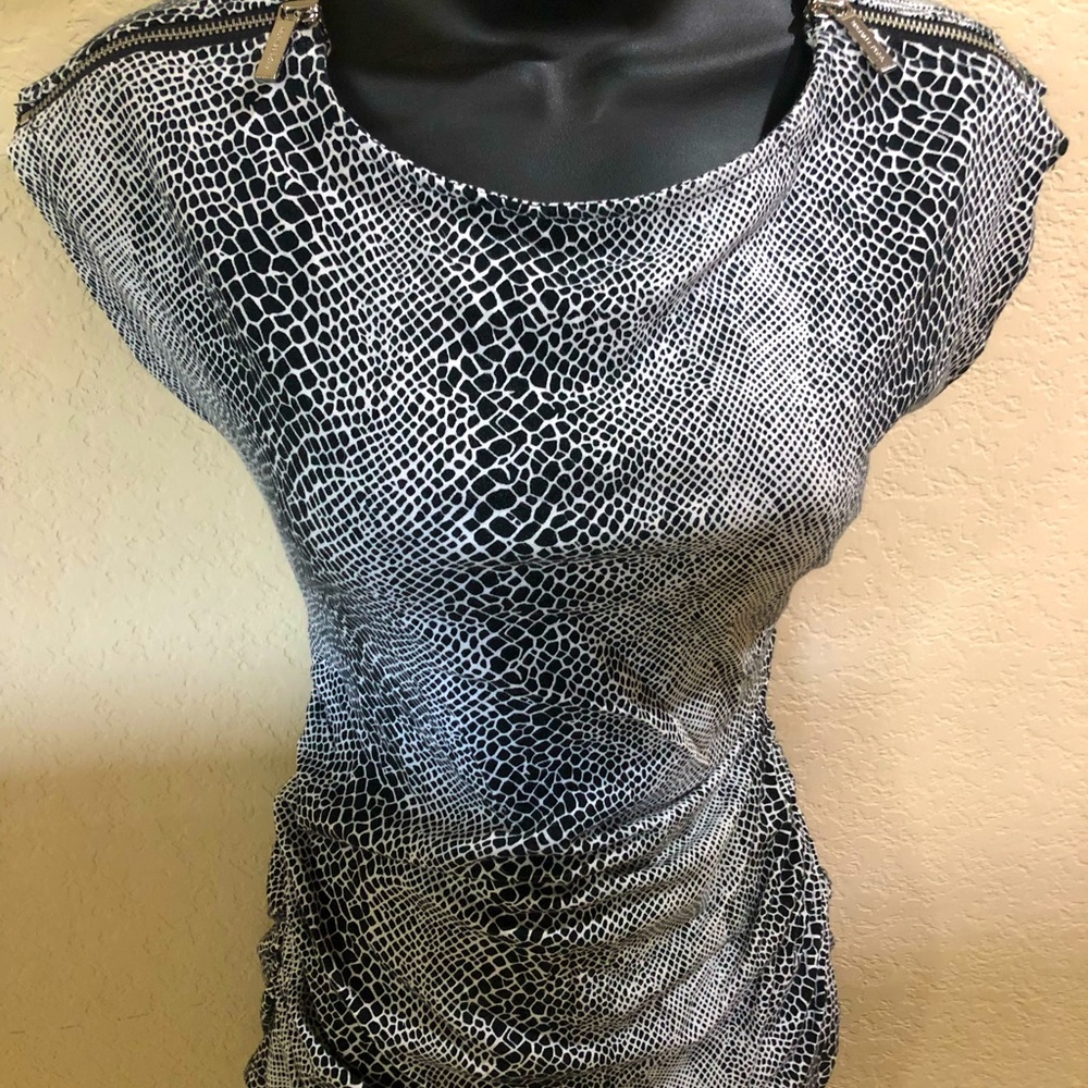Women’s Snake Skin Print Top